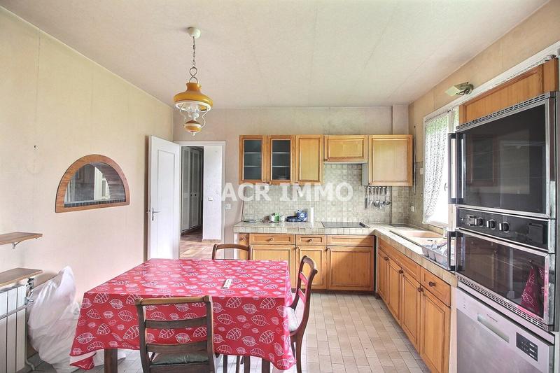 Maison - 222 m² - 7 pièces