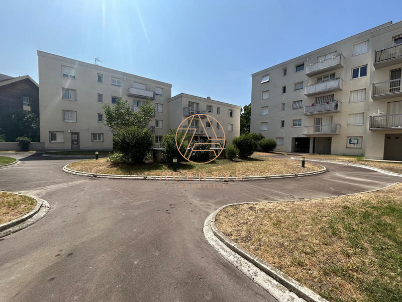 Appartement - 79 m² - 4 pièces