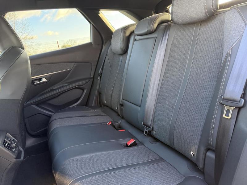 Peugeot 3008 Puretech 130ch s&amp;S Eat8 Gt Line