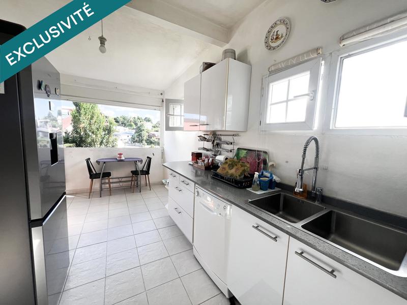 Maison - 320 m² - 12 pièces