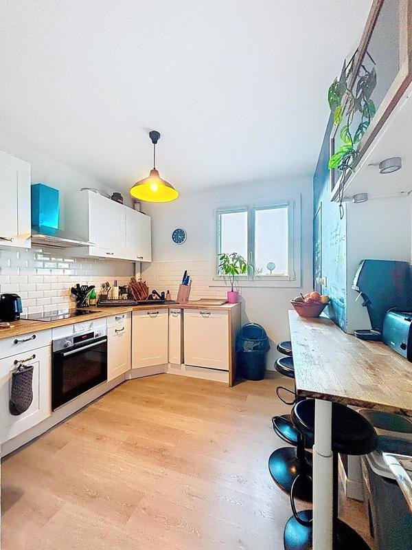 Appartement - 77 m² - 4 pièces