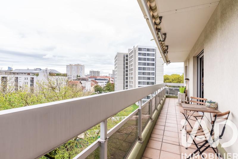 Appartement - 97 m² - 4 pièces