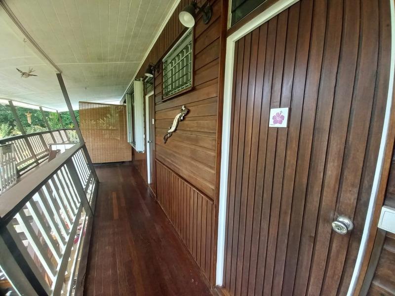 Villa - 257 m² - 9 pièces