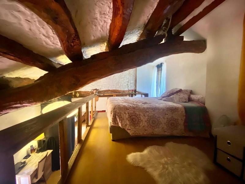 Propriété - 200 m² - 8 pièces