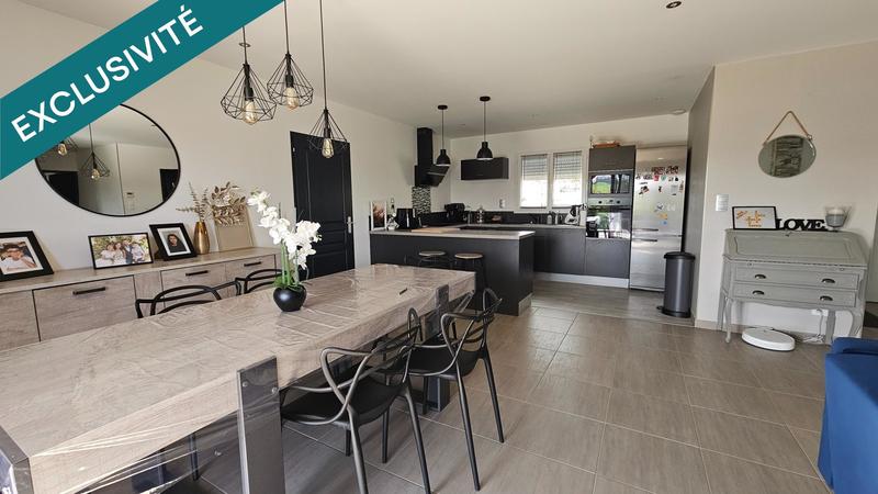 Maison - 107 m² - 5 pièces