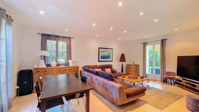 Maison - 142 m² - 5 pièces