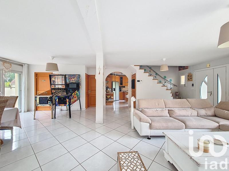 Maison - 175 m² - 8 pièces