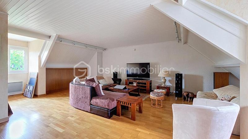 Propriété - 170 m² - 7 pièces