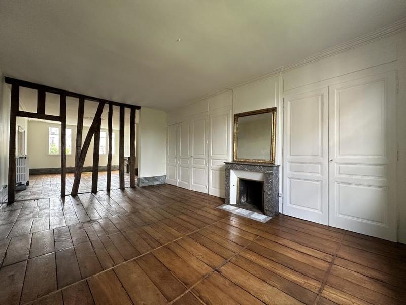 Appartement ancien - 150 m² - 5 pièces