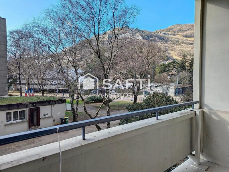 Appartement - 87 m² - 3 pièces