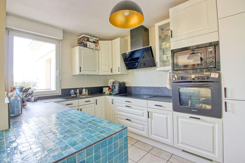 Appartement - 81 m² - 3 pièces