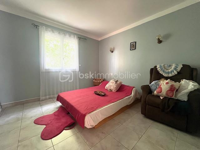 Mazet - 230 m² - 7 pièces