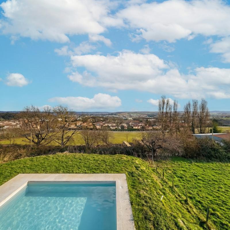 Maison - 180 m² - 4 pièces