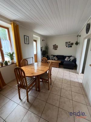 Maison - 61 m² - 3 pièces