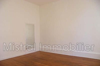 Appartement - 96 m² - 3 pièces