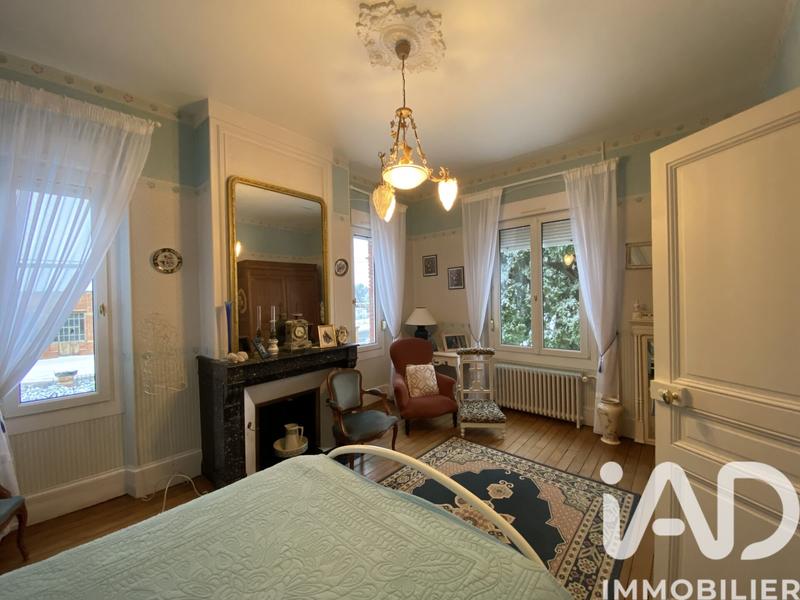 Maison - 273 m² - 7 pièces