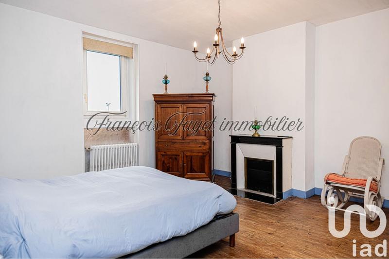 Maison - 200 m² - 7 pièces