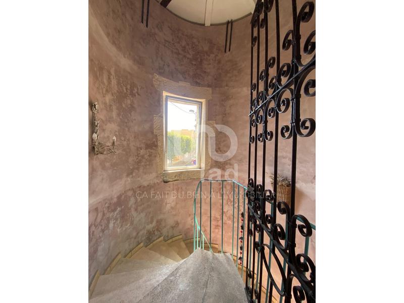 Maison - 200 m² - 8 pièces