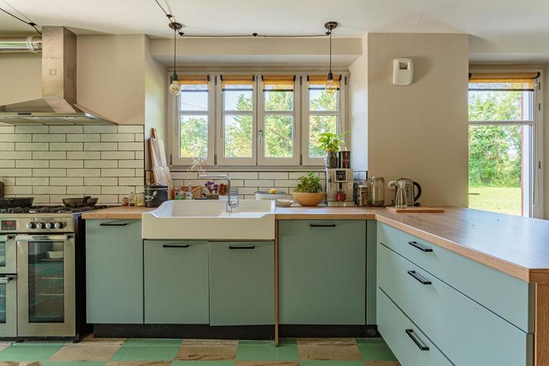 Maison - 426 m² - 13 pièces