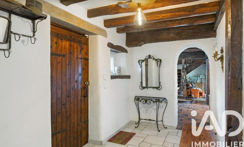 Maison - 202 m² - 8 pièces