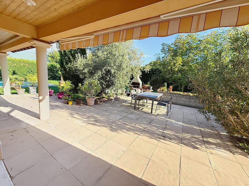 Bastide - 230 m² - 7 pièces