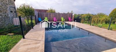 Maison - 213 m² - 8 pièces