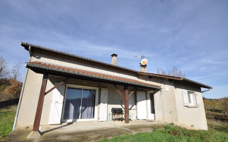Maison - 99 m² - 4 pièces