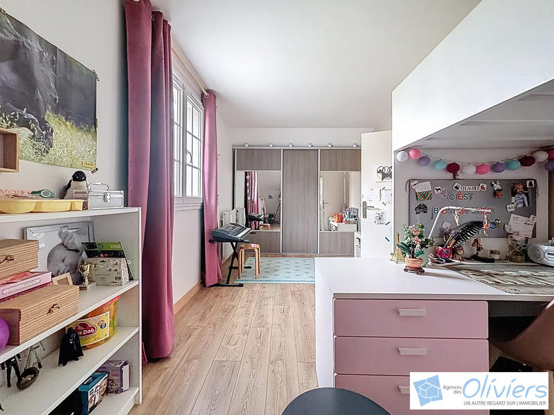 Maison traditionnelle - 155 m² - 6 pièces