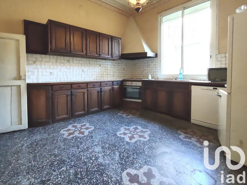 Maison - 256 m² - 6 pièces