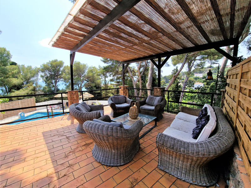 Maison - 213 m² - 6 pièces