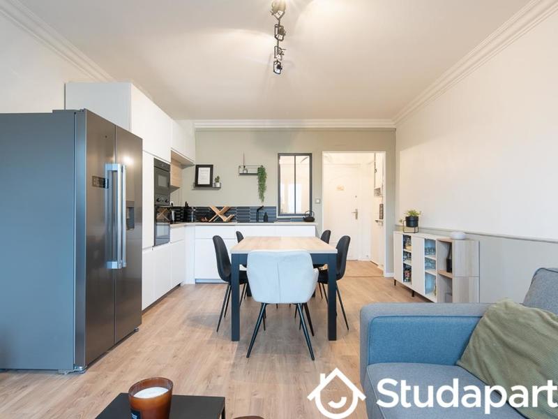 Chambre - 10 m² - 1 pièce