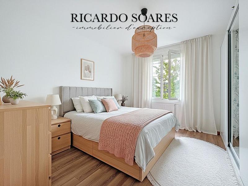 Maison - 204 m² - 8 pièces