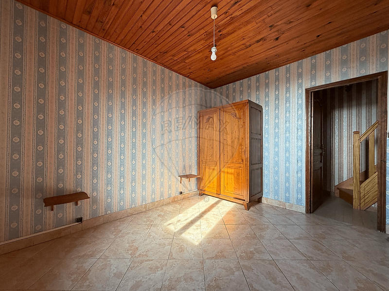 Maison - 96 m² - 4 pièces