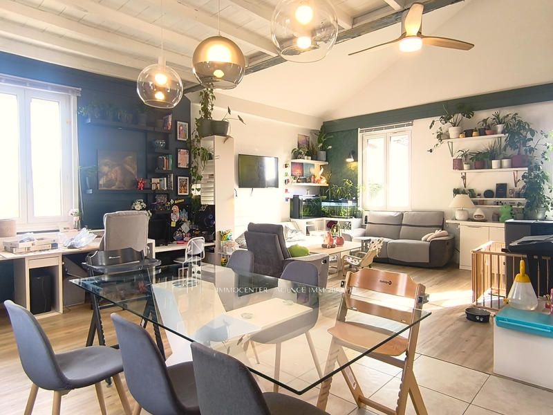 Maison - 110 m² - 4 pièces