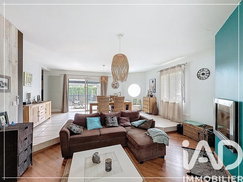 Maison - 110 m² - 4 pièces