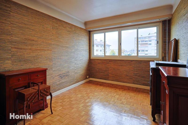 Appartement - 155 m² - 6 pièces