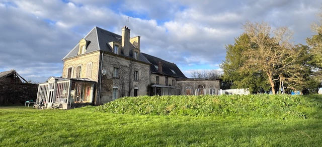 Manoir - 400 m² - 12 pièces