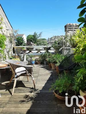 Appartement - 200 m² - 6 pièces