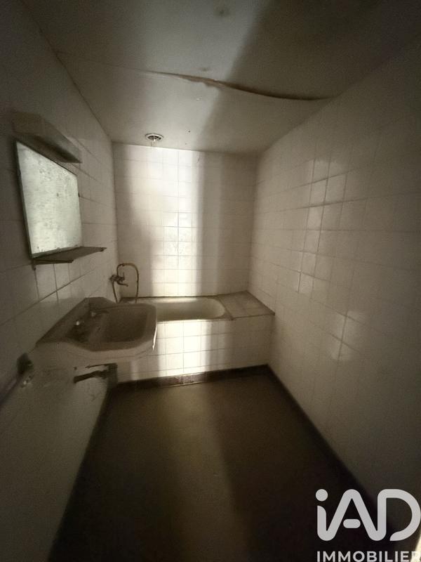 Maison - 360 m² - 7 pièces