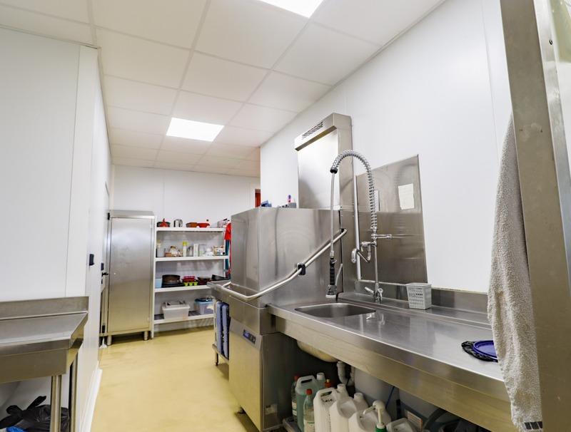 Fonds de commerce - 220 m²