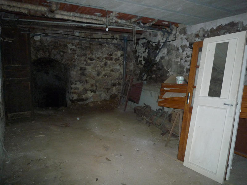 Maison - 142 m² - 9 pièces