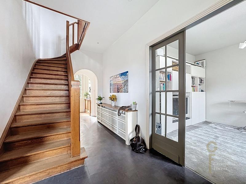 Maison - 257 m² - 8 pièces