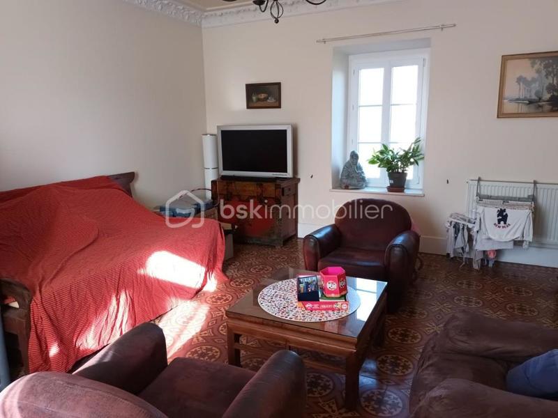 Maison - 177 m² - 9 pièces