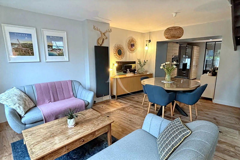 Maison - 152 m² - 6 pièces