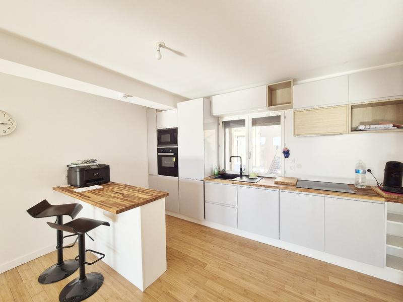 Appartement sur toit - 74 m² - 3 pièces