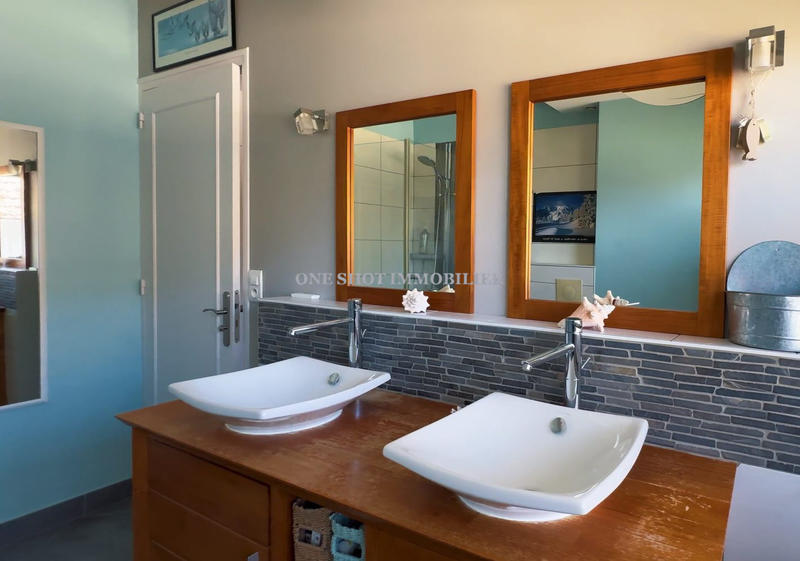 Maison - 175 m² - 7 pièces