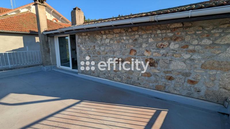 Maison - 96 m² - 5 pièces