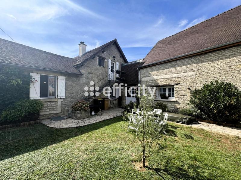 Maison - 215 m² - 8 pièces