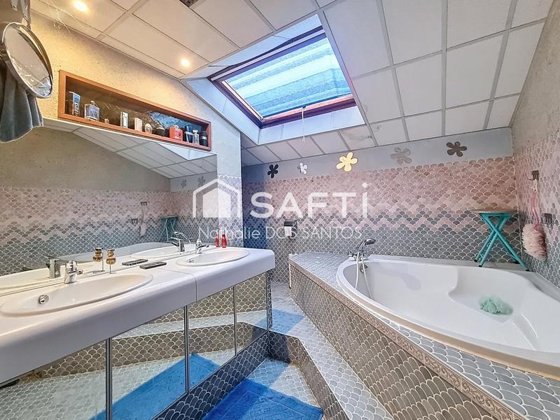 Maison - 97 m² - 4 pièces