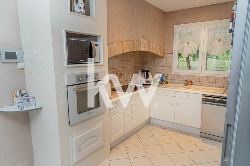 Maison - 127 m² - 6 pièces